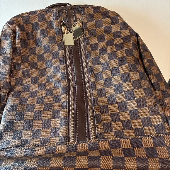 Checkered Backpack - Picture 6 of 11